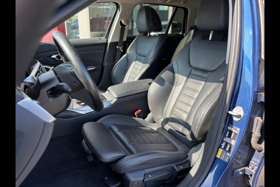 BMW 3 Serie Touring 320e Business Edition Plus | Sportstoelen Leder