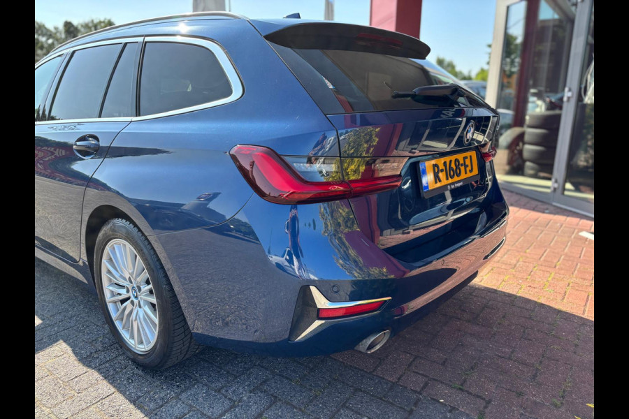 BMW 3 Serie Touring 320e Business Edition Plus | Sportstoelen Leder