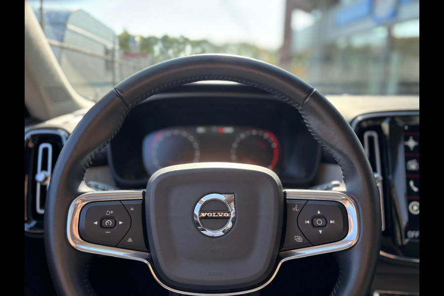Volvo XC40 2.0 B4 Inscription 198PK | Sporstoelen leder | Harman Kardon