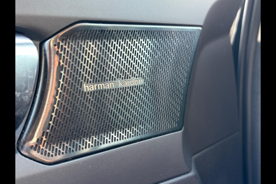 Volvo XC40 2.0 B4 Inscription 198PK | Sporstoelen leder | Harman Kardon