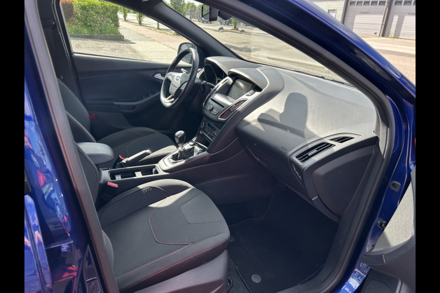 Ford FOCUS Wagon 1.0 ST-Line