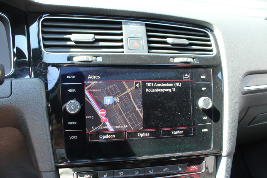 Volkswagen Golf 2.0 TSI GTI TCR 290pk DSG7 Panoramadak Clima Cruise Navi Camera DynAudio Keyless Zwarte 19"LMV