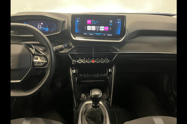 Peugeot 2008 1.2 PureTech 100pk Allure Digitale Cockpit Navigatie Climate Control Cruise Control Parkeer sensoren Lichtmetalen Velgen