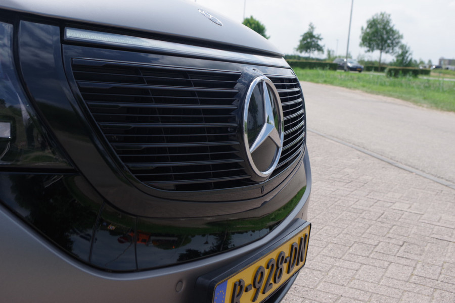 Mercedes-Benz EQC 400 4MATIC 408 PK Premium Plus 80 kWh, Panorama Dak, Burmester, 21 inch, LED