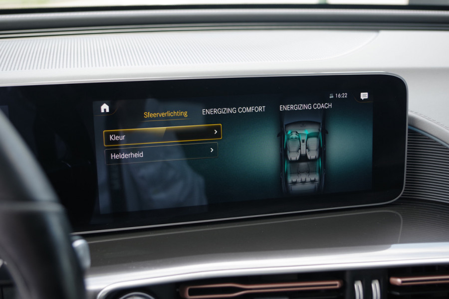 Mercedes-Benz EQC 400 4MATIC 408 PK Premium Plus 80 kWh, Panorama Dak, Burmester, 21 inch, LED