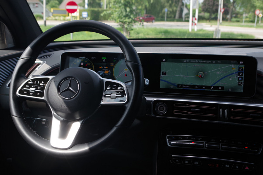 Mercedes-Benz EQC 400 4MATIC 408 PK Premium Plus 80 kWh, Panorama Dak, Burmester, 21 inch, LED