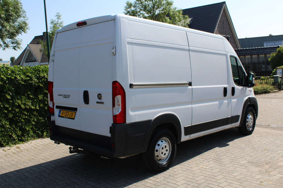 Fiat Ducato 35H 2.3 MultiJet 130PK Euro6 L2H2 ✓ 3-zits ✓ Climate control ✓ Navigatie / Camera ✓ Cruise