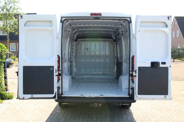 Fiat Ducato 35H 2.3 MultiJet 130PK Euro6 L2H2 ✓ 3-zits ✓ Climate control ✓ Navigatie / Camera ✓ Cruise