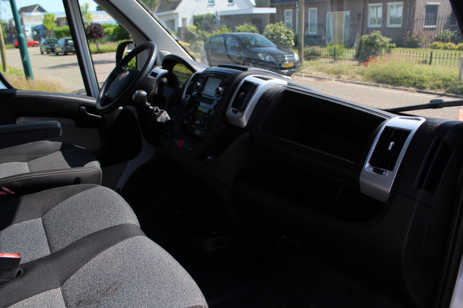 Fiat Ducato 35H 2.3 MultiJet 130PK Euro6 L2H2 ✓ 3-zits ✓ Climate control ✓ Navigatie / Camera ✓ Cruise