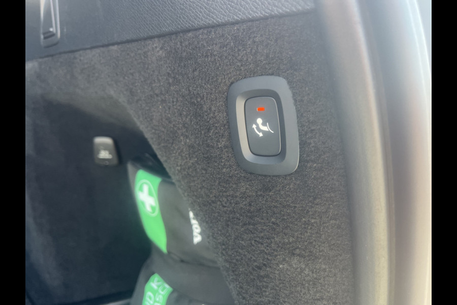 Volvo XC90 2.0 T8 Recharge AWD R-Design | Long Range | Zwenkbare Trekhaak | Harman Kardon | Adaptieve cruise | Apple carplay |