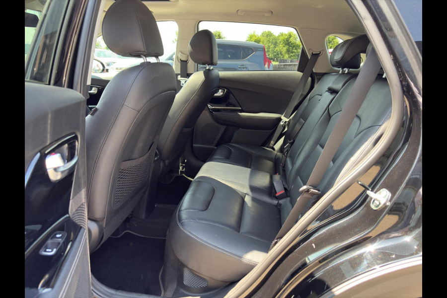 Kia Niro 1.6 GDi Hybrid ExecutiveLine HUD | Stoelverwarming & Verkoeling | Schuif/Kanteldak | Camera | Cruise | Leder | Geheugen Functie Stoelen | Apple Carplay & Android Auto |