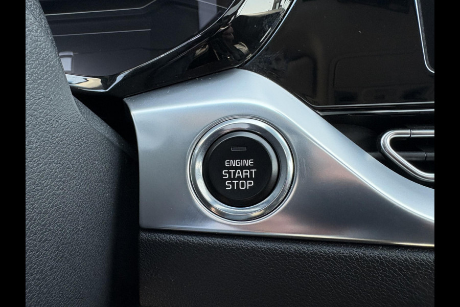 Kia Niro 1.6 GDi Hybrid ExecutiveLine HUD | Stoelverwarming & Verkoeling | Schuif/Kanteldak | Camera | Cruise | Leder | Geheugen Functie Stoelen | Apple Carplay & Android Auto |