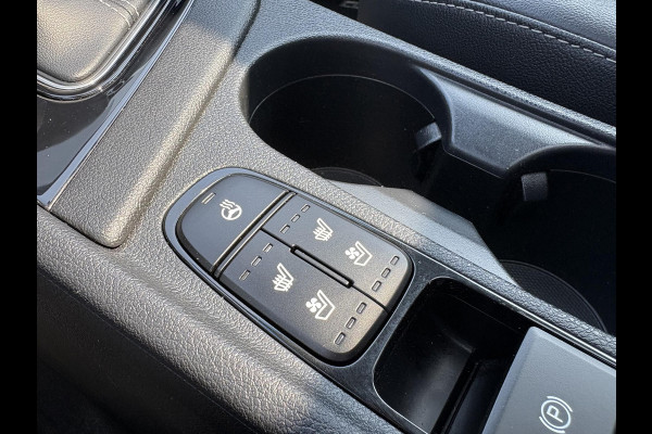 Kia Niro 1.6 GDi Hybrid ExecutiveLine HUD | Stoelverwarming & Verkoeling | Schuif/Kanteldak | Camera | Cruise | Leder | Geheugen Functie Stoelen | Apple Carplay & Android Auto |
