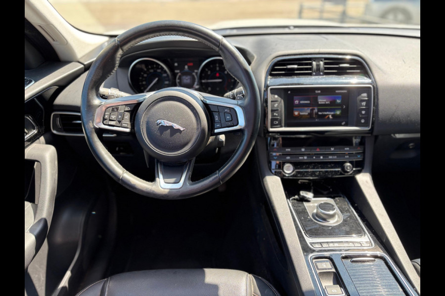 Jaguar F-Pace 2.0 Portfolio AWD 20d | Panoramadak