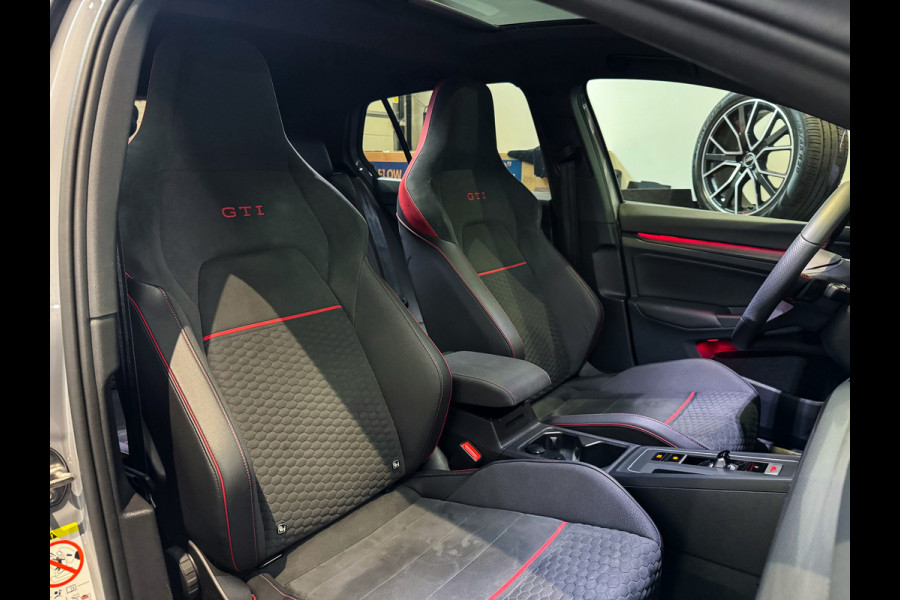 Volkswagen Golf 2.0 TSI GTI Clubsport 45 Jahre Edition Pano|Akra|H/K|Camera|