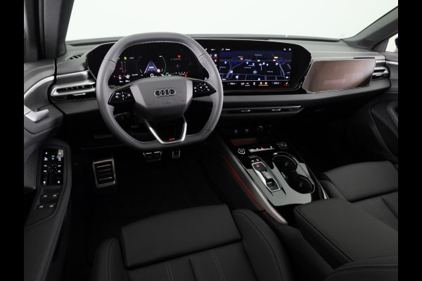 Audi A5 Avant 2.0 e-hybrid quattro S edition 299pk | Tech plus pakket | Trekhaak | Optiek pakket zwart | 19 inch Lichtmetalen velgen | Verlengde garantie