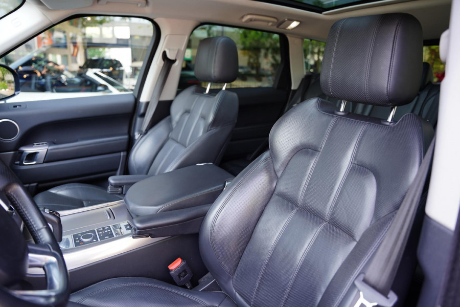 Land Rover Range Rover Sport 3.0 TDV6 HSE Dynamic Panoramadak