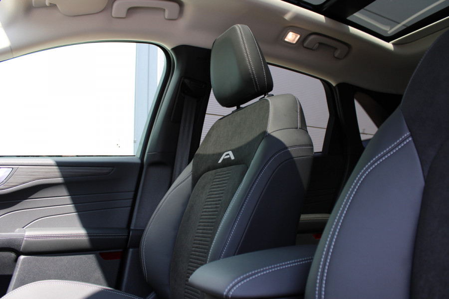 Ford Kuga 2.5 PHEV Active X Nieuw Voorraad | Trekhaak | Winterpakket | Technology pack | BLIS | Navigatie | Head-up