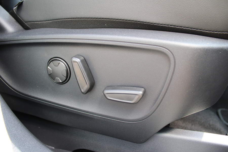 Ford Kuga 2.5 PHEV Active X Nieuw Voorraad | Trekhaak | Winterpakket | Technology pack | BLIS | Navigatie | Head-up