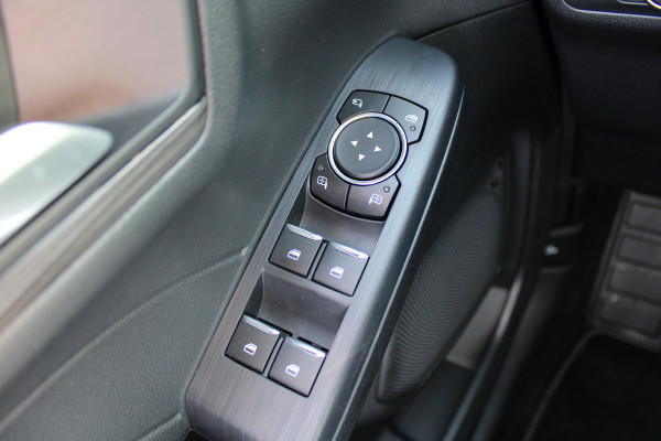 Ford Kuga 2.5 PHEV Active X Nieuw Voorraad | Trekhaak | Winterpakket | Technology pack | BLIS | Navigatie | Head-up