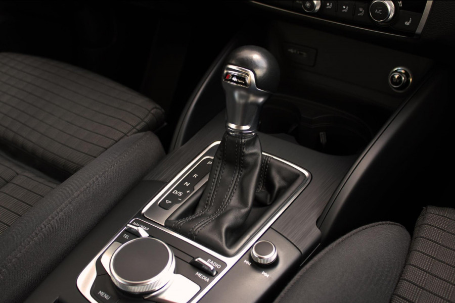 Audi A3 Sportback 35 TFSI S Tronic Aut. Ambition S Line Edition Virtual, MMI+, ACC