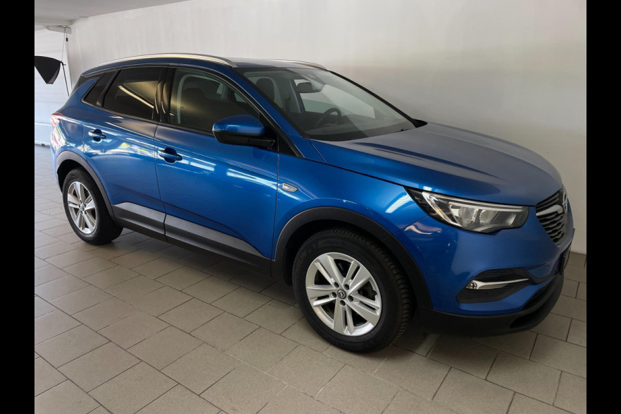 Opel Grandland X 1.2 Turbo Business + AIRCO NAVI CRUISE BLUEOOTH APPLE CARPLAY ELEK RAMEN CENT VERG VELGEN NIEUWSTAAT