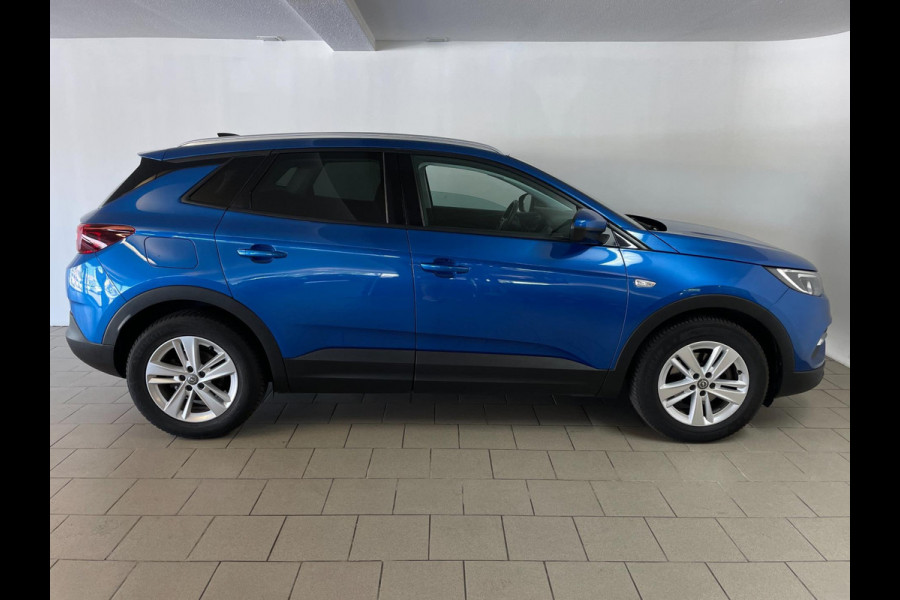 Opel Grandland X 1.2 Turbo Business + AIRCO NAVI CRUISE BLUEOOTH APPLE CARPLAY ELEK RAMEN CENT VERG VELGEN NIEUWSTAAT