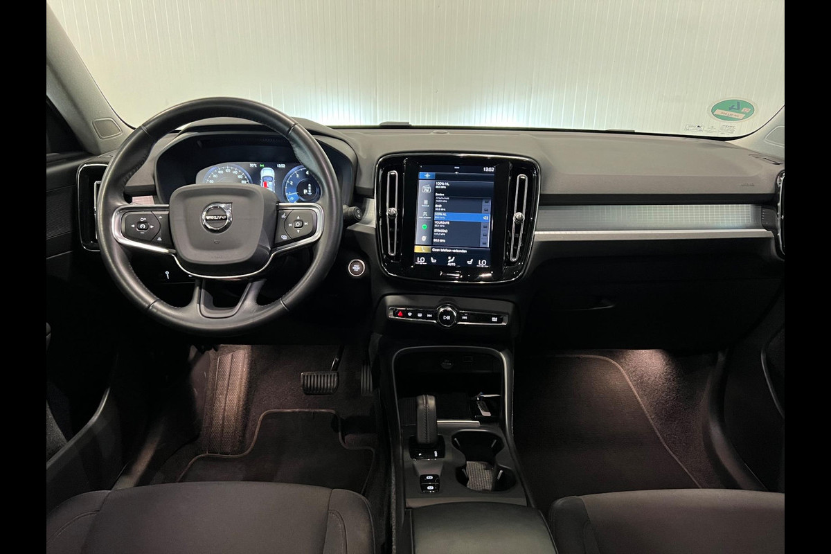 Volvo XC40 1.5 T3 R-Design Volvo XC40 1.5 T3 R-Design
