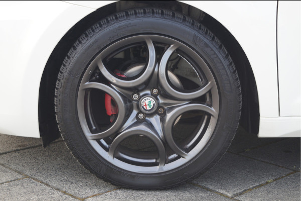 Alfa Romeo MiTo TwinAir Turbo 100 Urban│17'' velgen│PDC│Navi│Clima│Cruise