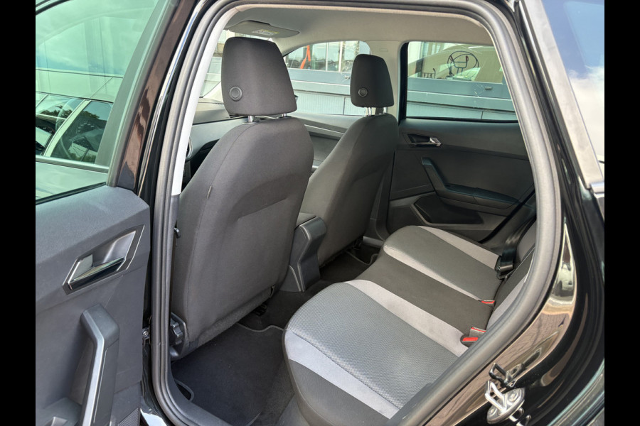 Seat Arona 1.0 TSi Style Business Intense KEYLESS/CAMERA/NAVI/CARPLAY/ADAPT.CRUISE/PDC