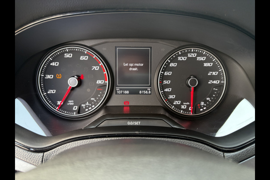 Seat Arona 1.0 TSi Style Business Intense KEYLESS/CAMERA/NAVI/CARPLAY/ADAPT.CRUISE/PDC