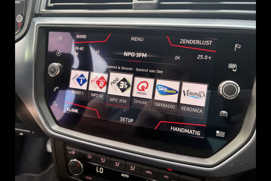 Seat Arona 1.0 TSi Style Business Intense KEYLESS/CAMERA/NAVI/CARPLAY/ADAPT.CRUISE/PDC