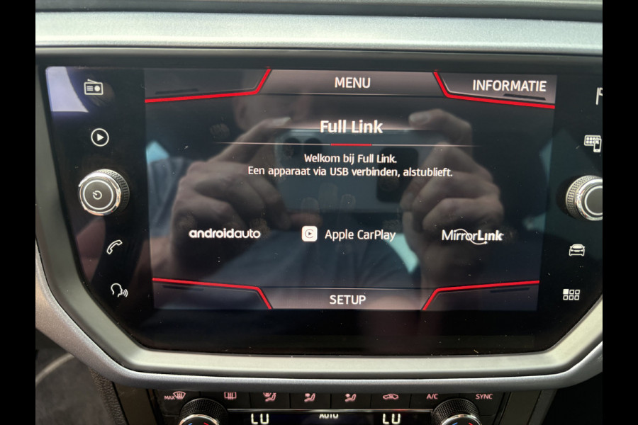 Seat Arona 1.0 TSi Style Business Intense KEYLESS/CAMERA/NAVI/CARPLAY/ADAPT.CRUISE/PDC