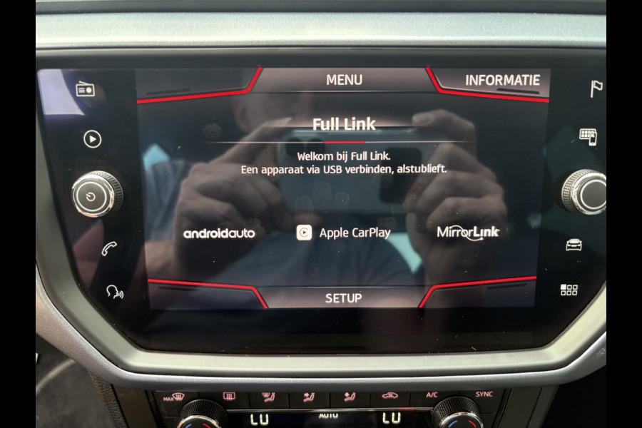 Seat Arona 1.0 TSi Style Business Intense KEYLESS/CAMERA/NAVI/CARPLAY/ADAPT.CRUISE/PDC