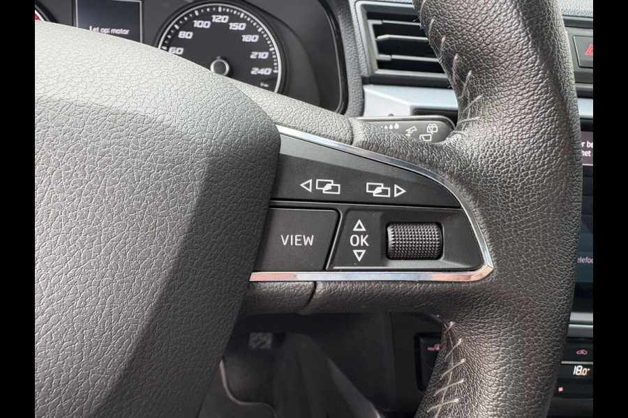 Seat Arona 1.0 TSi Style Business Intense KEYLESS/CAMERA/NAVI/CARPLAY/ADAPT.CRUISE/PDC
