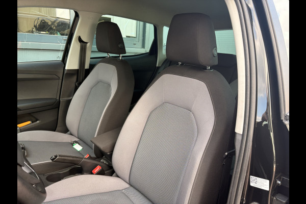 Seat Arona 1.0 TSi Style Business Intense KEYLESS/CAMERA/NAVI/CARPLAY/ADAPT.CRUISE/PDC
