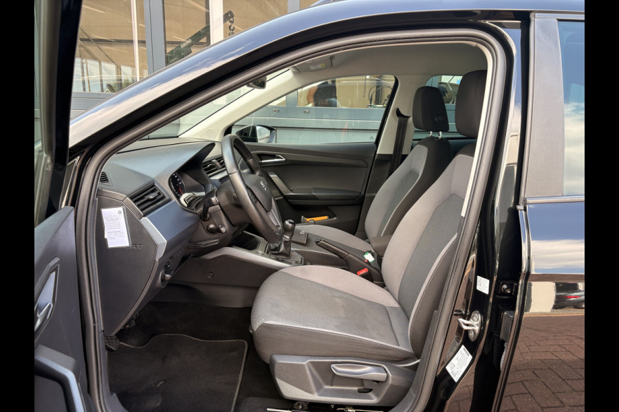 Seat Arona 1.0 TSi Style Business Intense KEYLESS/CAMERA/NAVI/CARPLAY/ADAPT.CRUISE/PDC