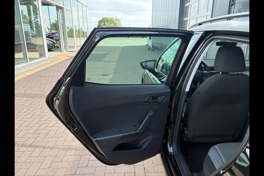 Seat Arona 1.0 TSi Style Business Intense KEYLESS/CAMERA/NAVI/CARPLAY/ADAPT.CRUISE/PDC