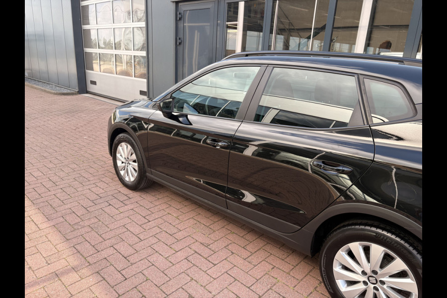 Seat Arona 1.0 TSi Style Business Intense KEYLESS/CAMERA/NAVI/CARPLAY/ADAPT.CRUISE/PDC