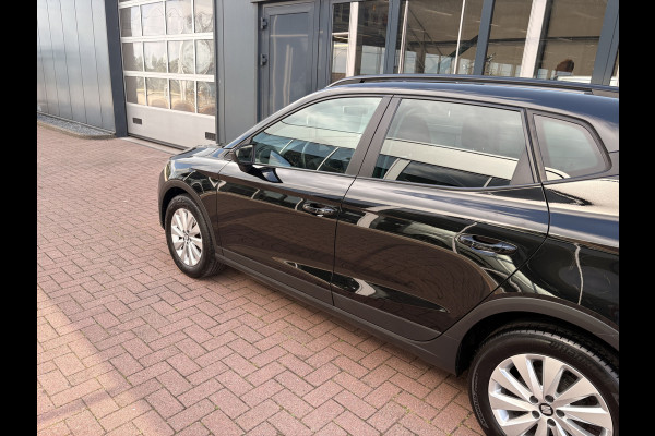 Seat Arona 1.0 TSi Style Business Intense KEYLESS/CAMERA/NAVI/CARPLAY/ADAPT.CRUISE/PDC