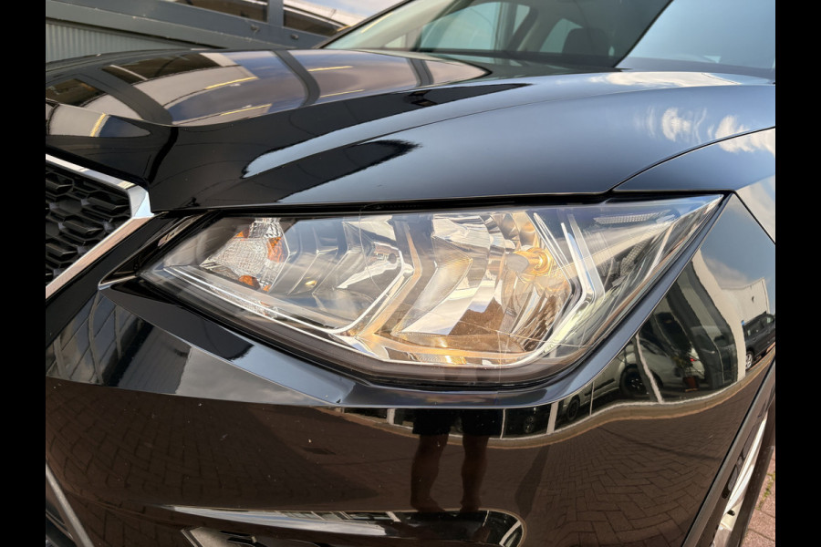 Seat Arona 1.0 TSi Style Business Intense KEYLESS/CAMERA/NAVI/CARPLAY/ADAPT.CRUISE/PDC