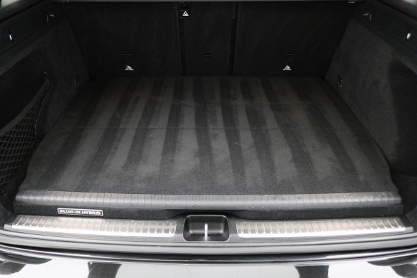 Mercedes-Benz GLC 350e 4MATIC Premium Plus AMG Leer, Head-up, Camera, Cruise, Navigatie, Bluetooth, 20''