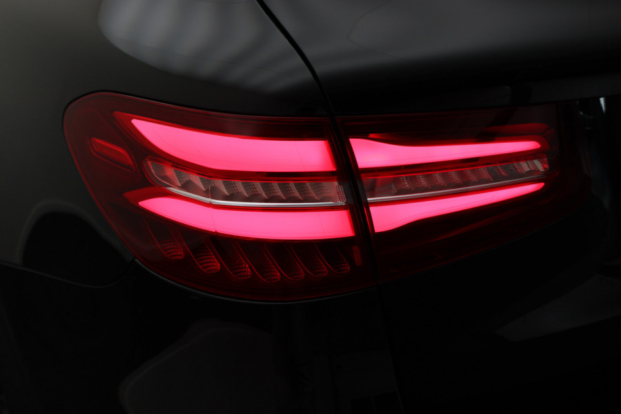 Mercedes-Benz GLC 350e 4MATIC Premium Plus AMG Leer, Head-up, Camera, Cruise, Navigatie, Bluetooth, 20''