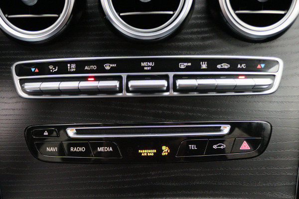 Mercedes-Benz GLC 350e 4MATIC Premium Plus AMG Leer, Head-up, Camera, Cruise, Navigatie, Bluetooth, 20''