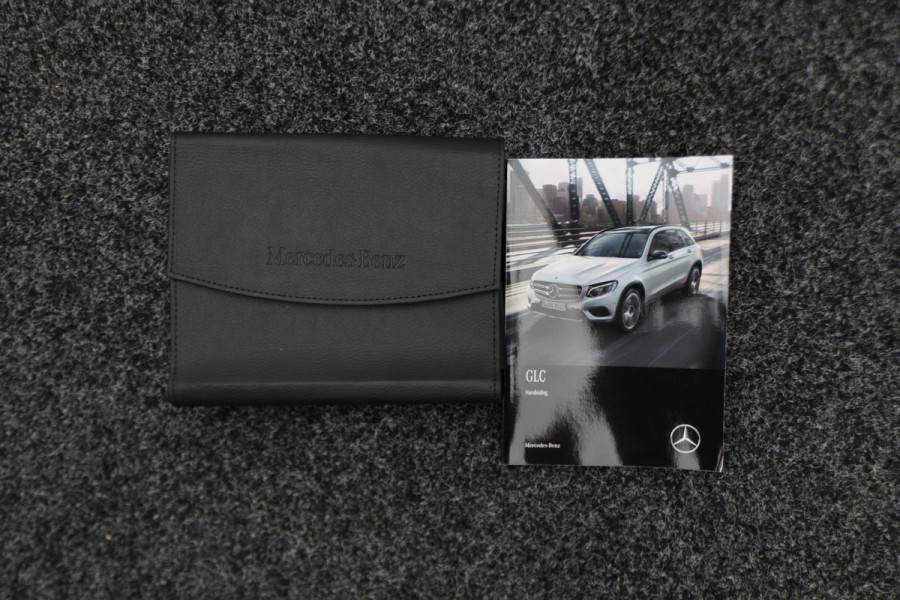 Mercedes-Benz GLC 350e 4MATIC Premium Plus AMG Leer, Head-up, Camera, Cruise, Navigatie, Bluetooth, 20''