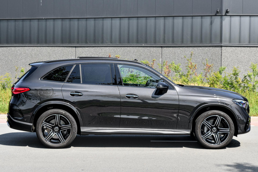 Mercedes-Benz GLC 400e 4MATIC AMG. Pano, Distro+, Memory, Digital, HUD, 360, Trekh, Leder, Carbon, Keyless, 20''!