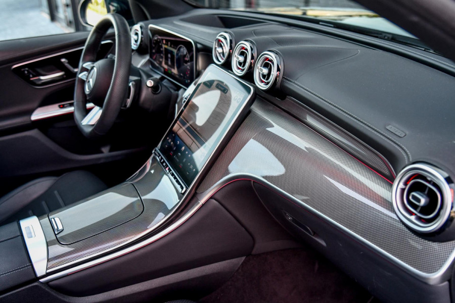 Mercedes-Benz GLC 400e 4MATIC AMG. Pano, Distro+, Memory, Digital, HUD, 360, Trekh, Leder, Carbon, Keyless, 20''!