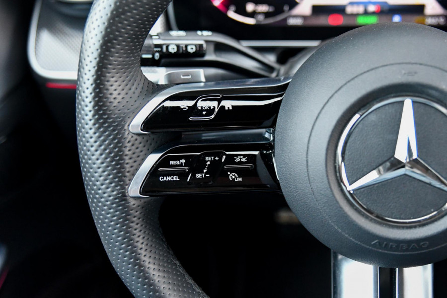 Mercedes-Benz GLC 400e 4MATIC AMG. Pano, Distro+, Memory, Digital, HUD, 360, Trekh, Leder, Carbon, Keyless, 20''!