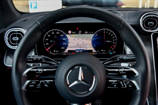 Mercedes-Benz GLC 400e 4MATIC AMG. Pano, Distro+, Memory, Digital, HUD, 360, Trekh, Leder, Carbon, Keyless, 20''!