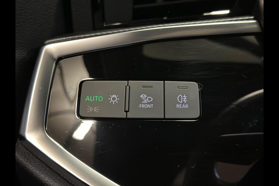 Audi Q3 45 TFSI e 3X S-Line|PANO|LEDER|BOMVOL